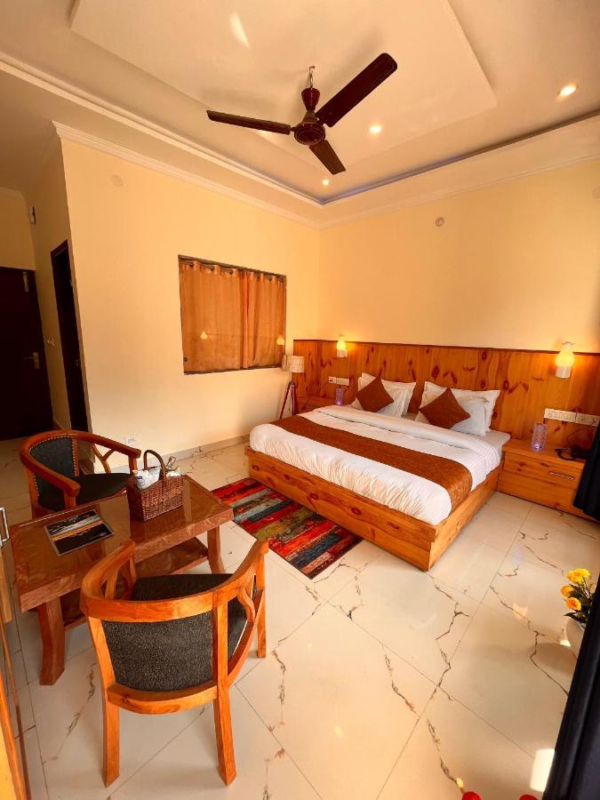 Sitara Resort, Scenic Mountain View Rooms With Balcony & Terrace Mussoorie Buitenkant foto